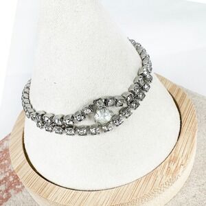 Vintage Rhinestone Bracelet 7" Silver‎ Tone Big Center Stone Sparkle Costume